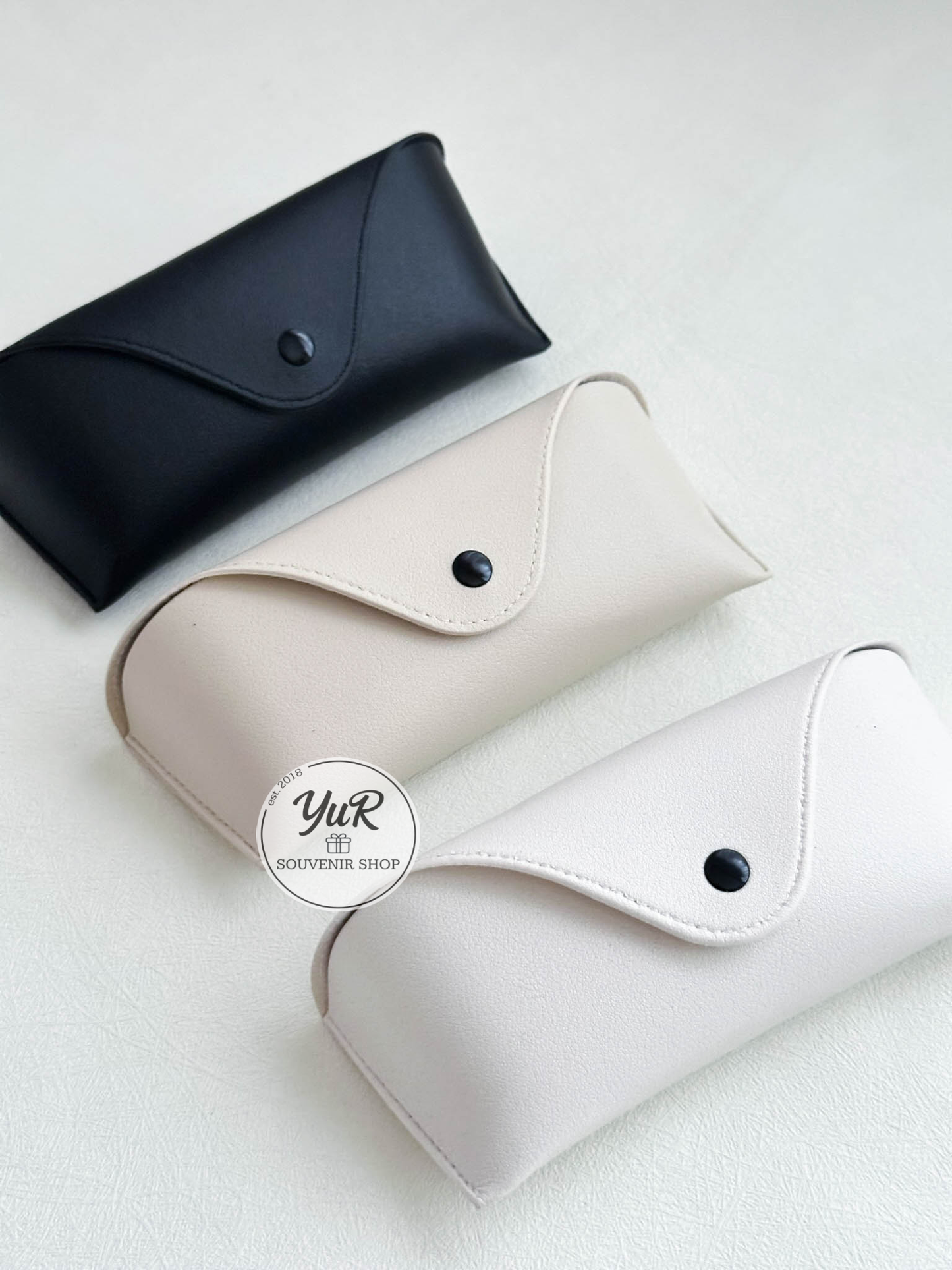 Sunglasses + Hard case