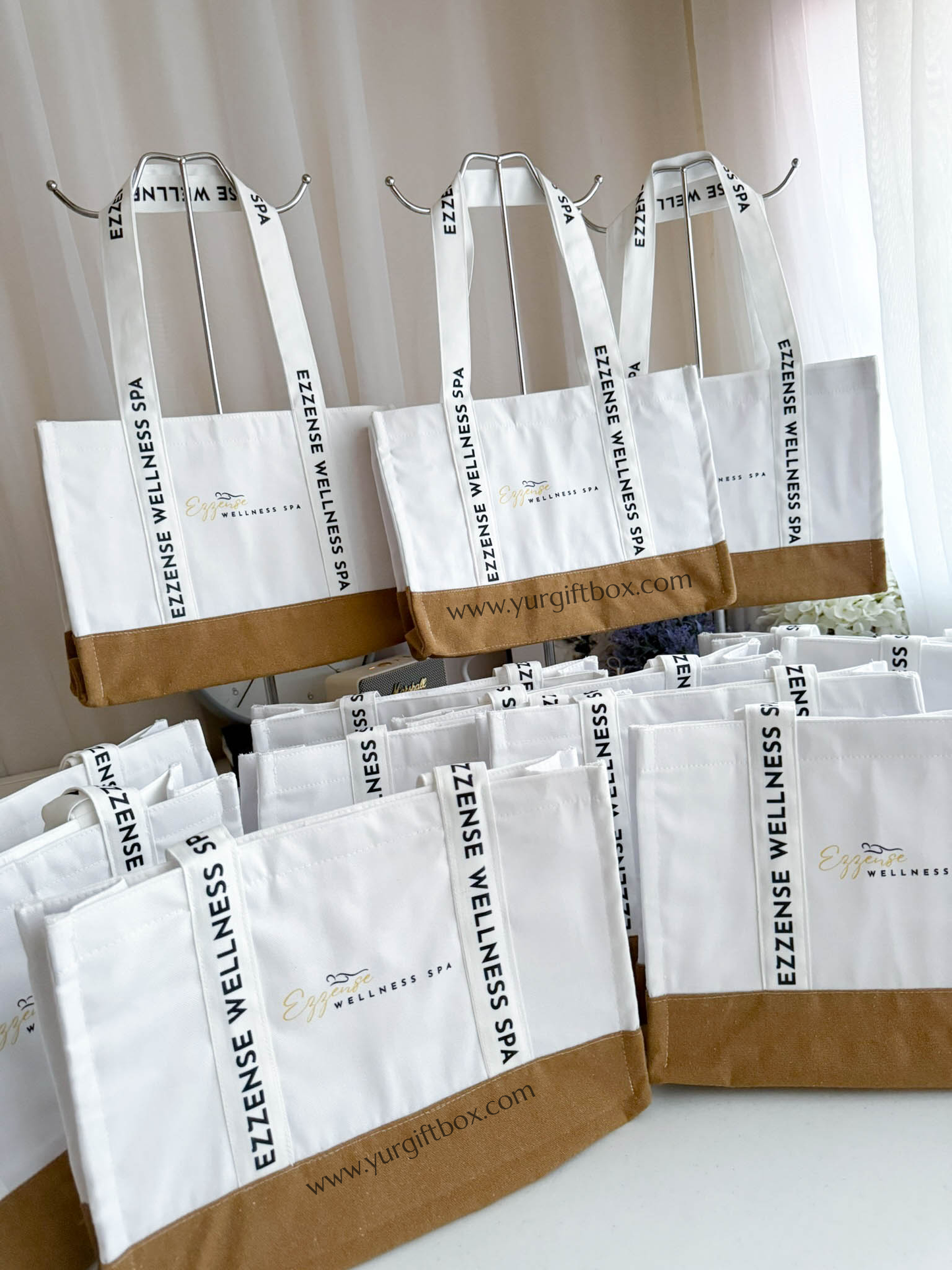Hand Bag w/ printed strap (corporate)