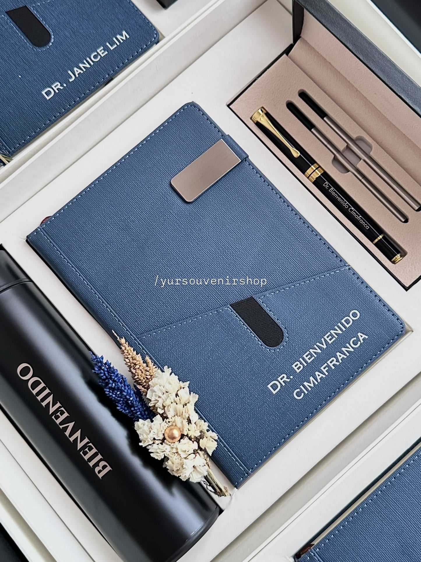 Corporate Set 18