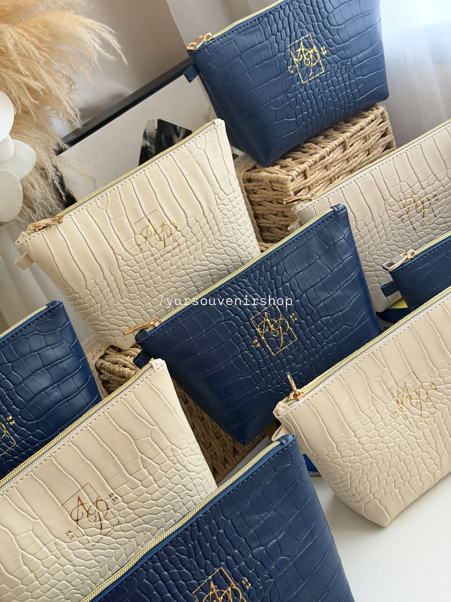 Leather Pouch (Croco) Premium