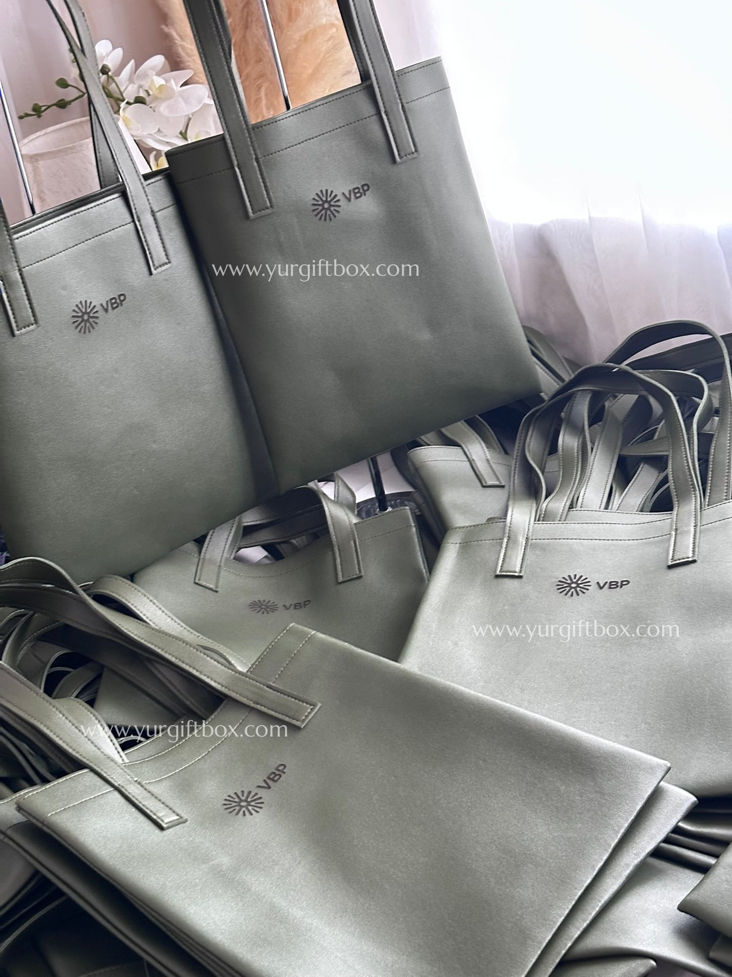 Tote Bag (FLAT) Leather