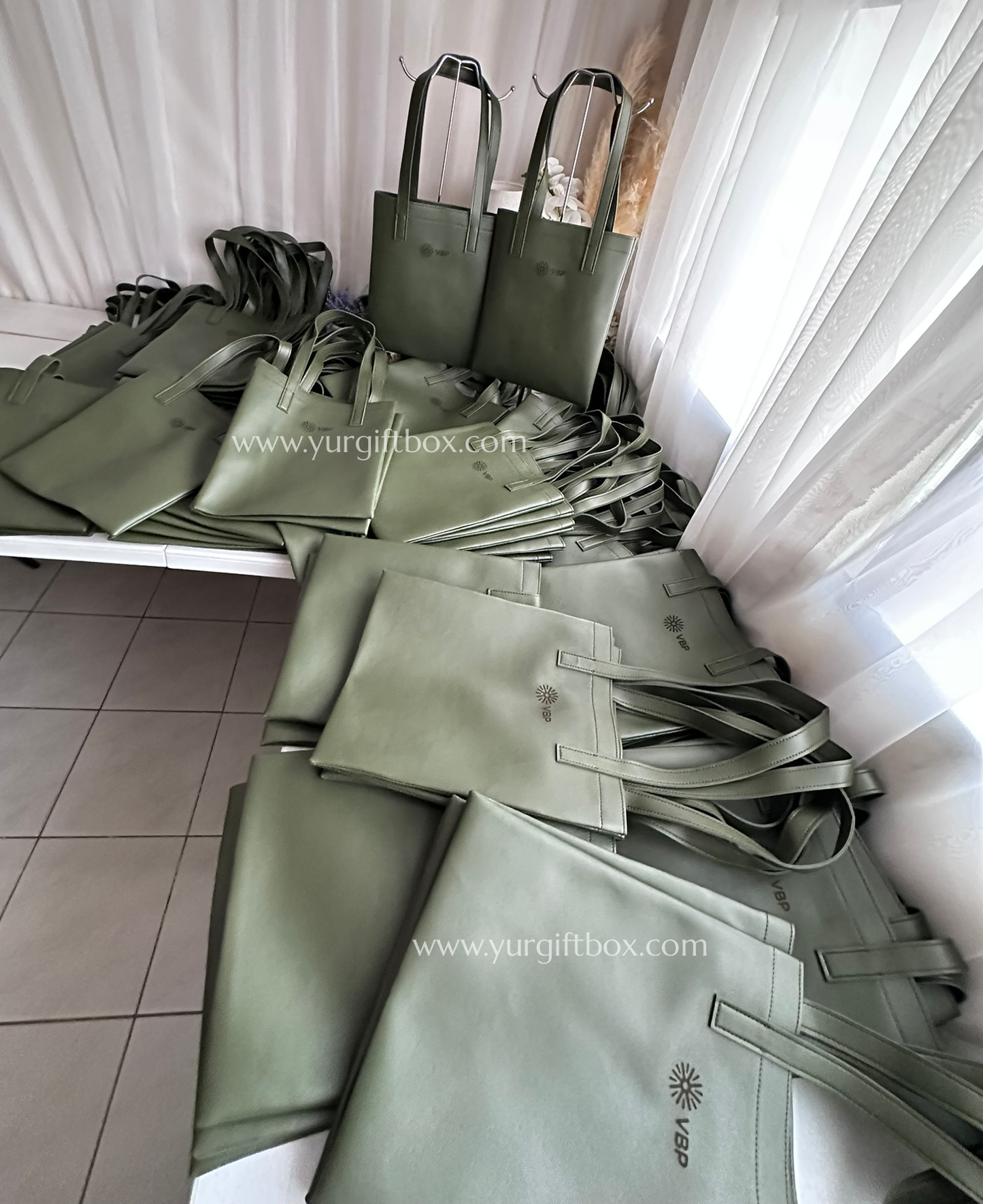 Tote Bag (FLAT) Leather