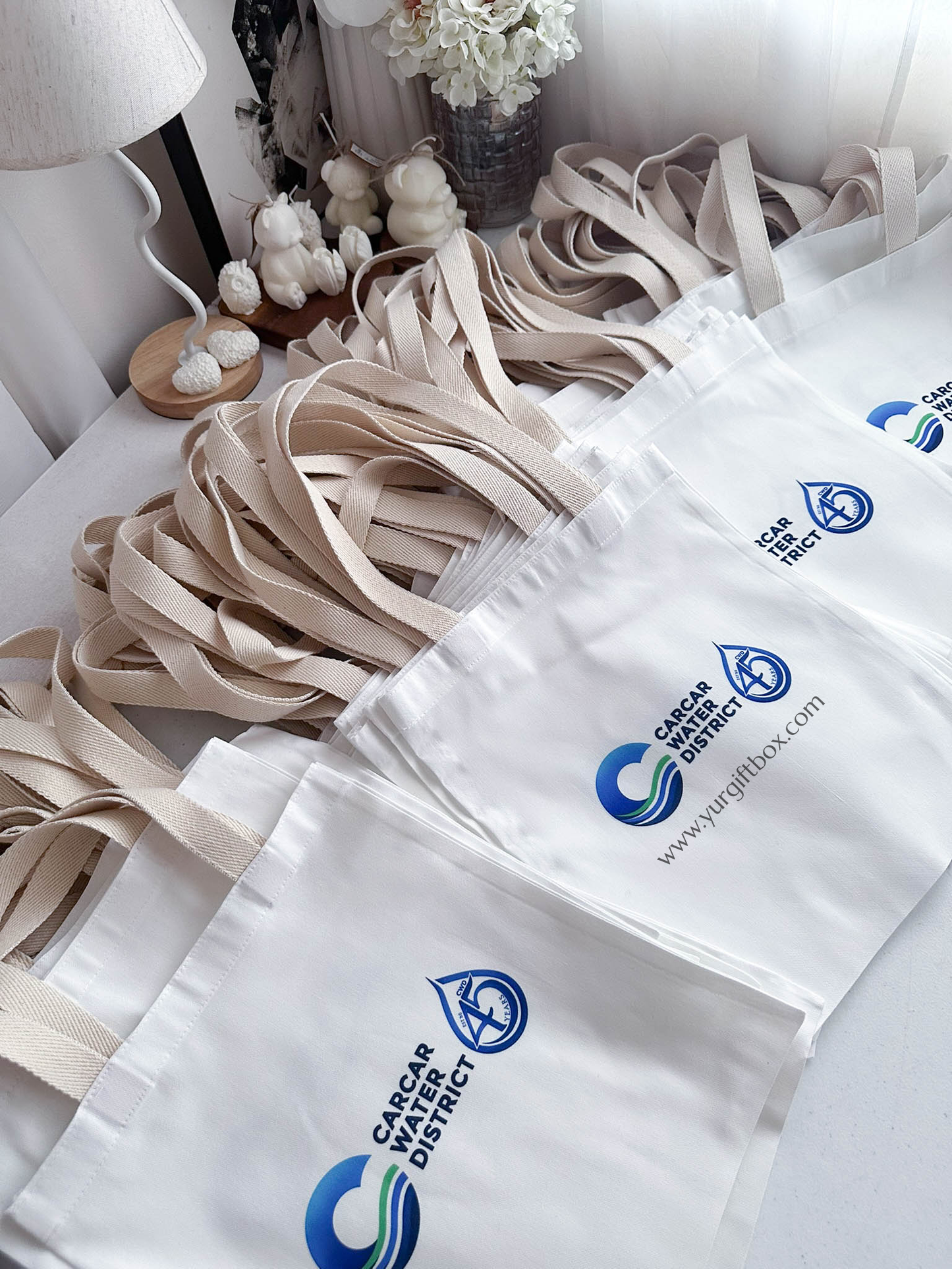 Tote bag with thick strap