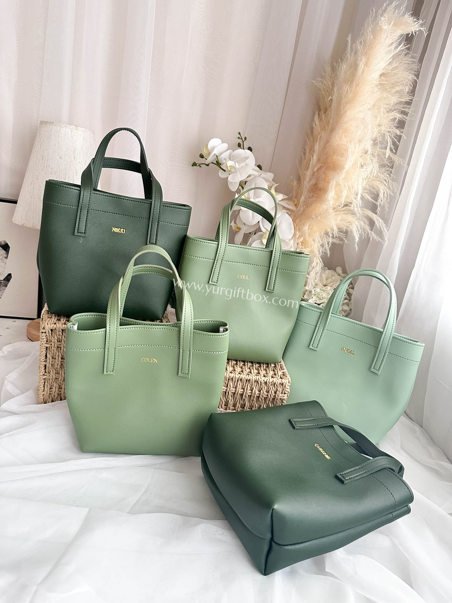 Hand Bag (leather)