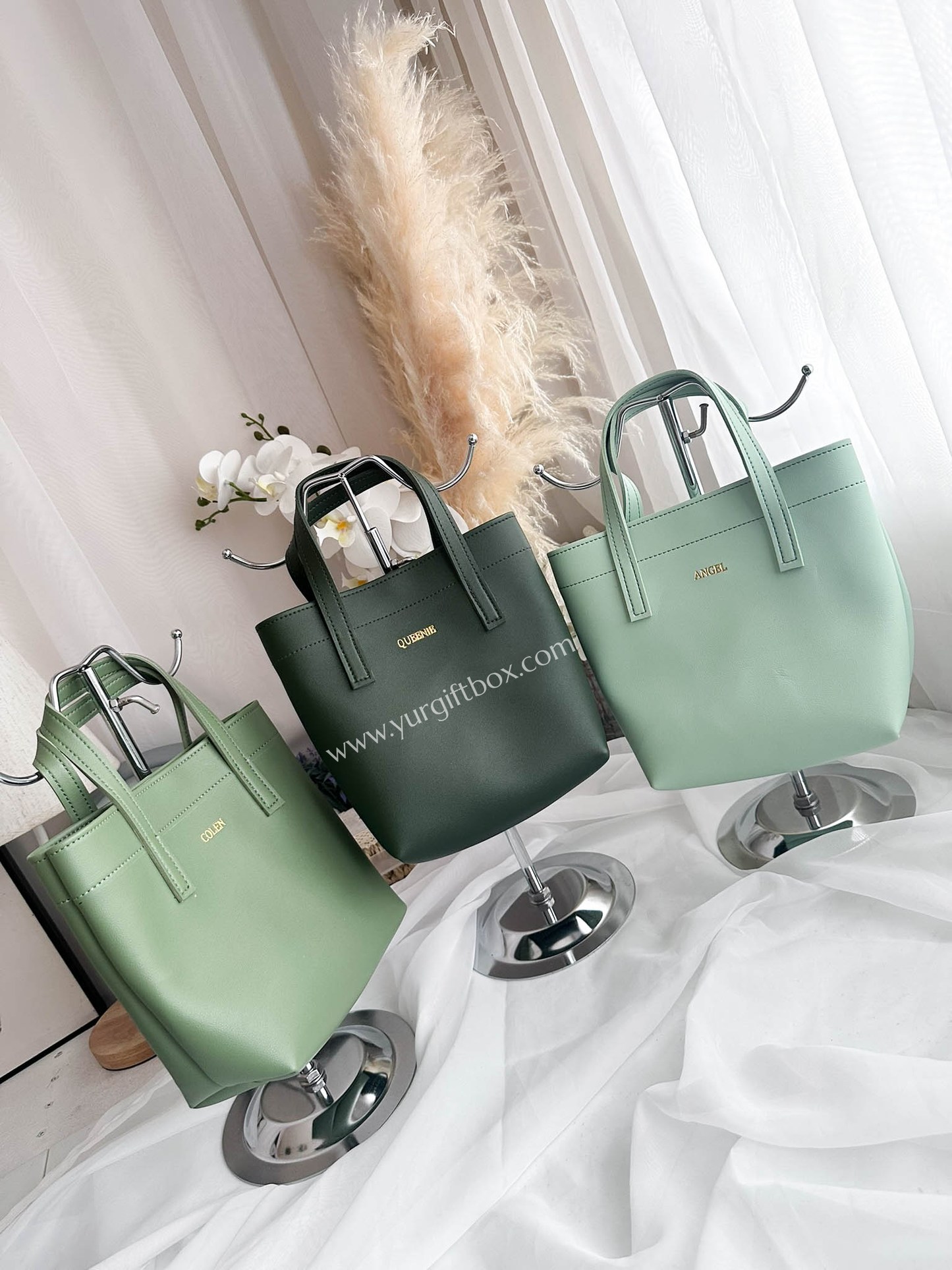 Hand Bag (leather)
