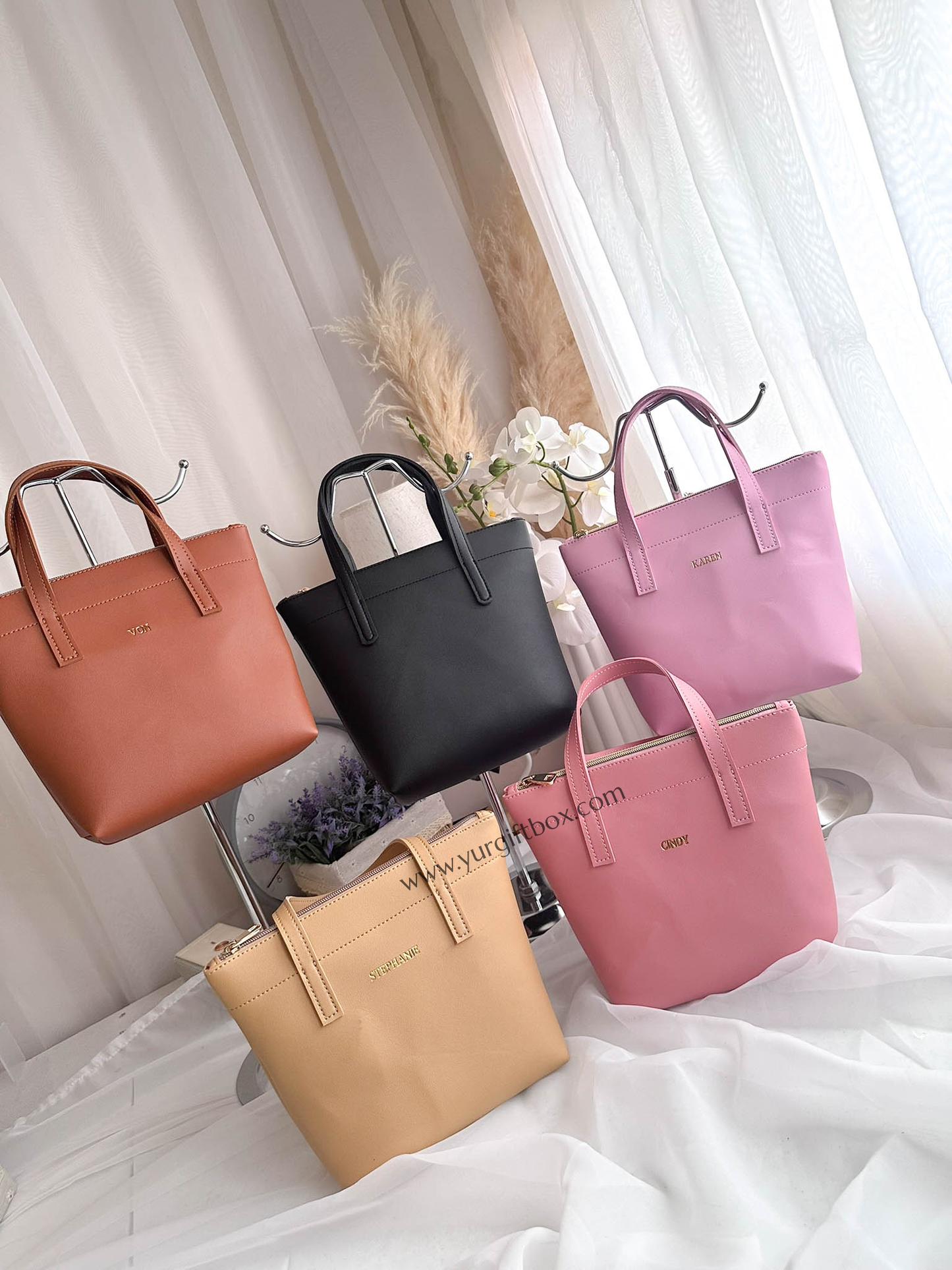 Hand Bag (leather)