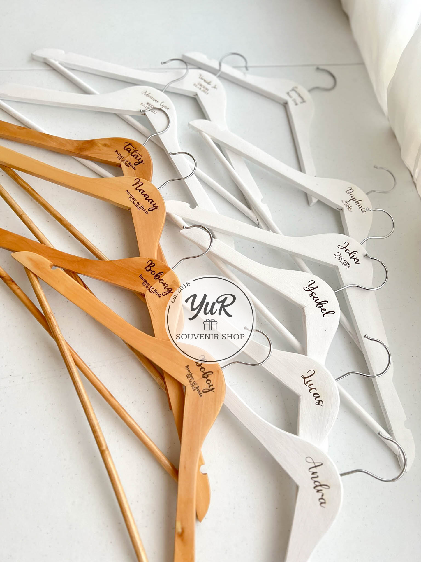 Wooden hanger (kids)
