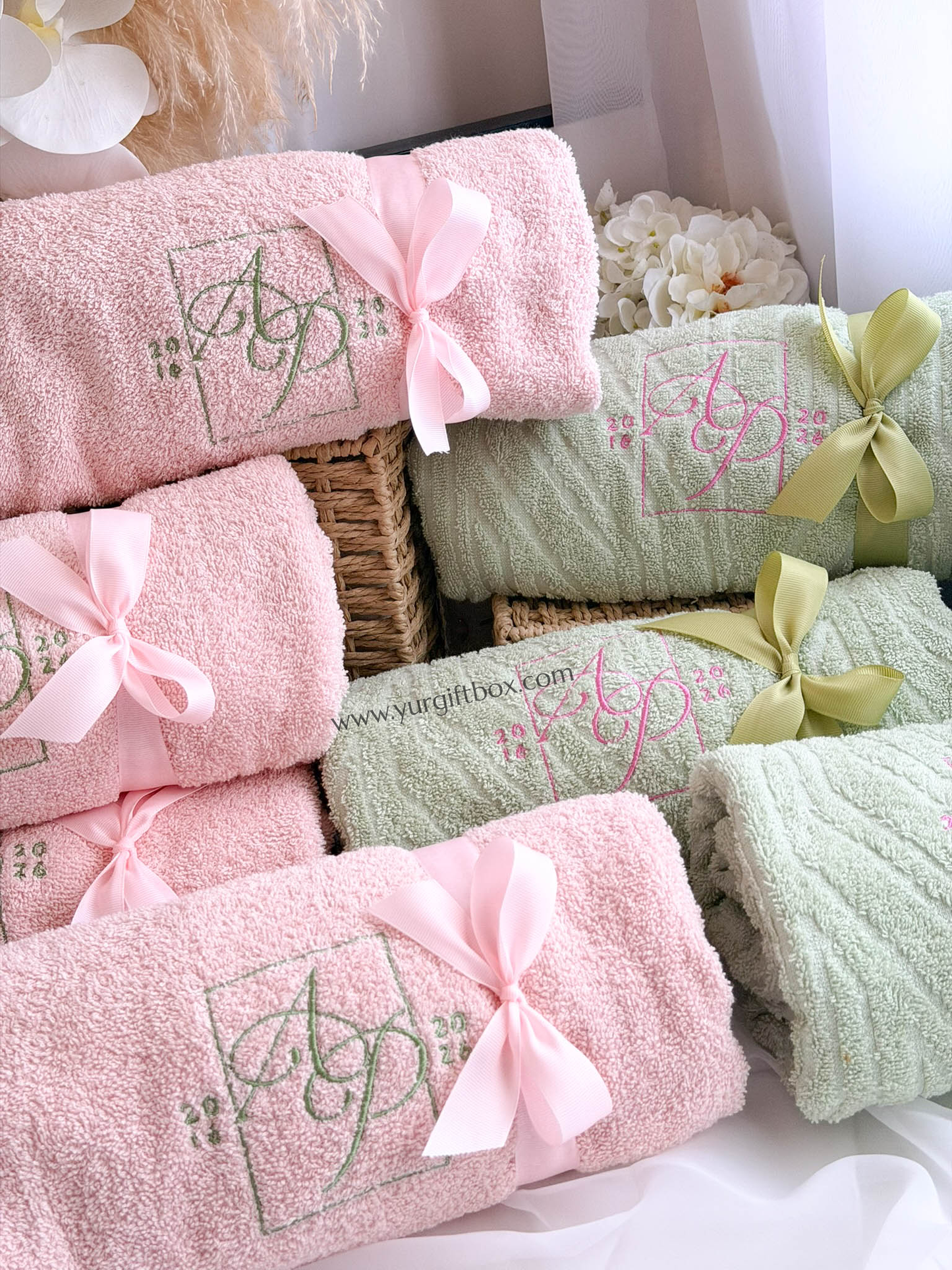 Bath Towel with Embroidery