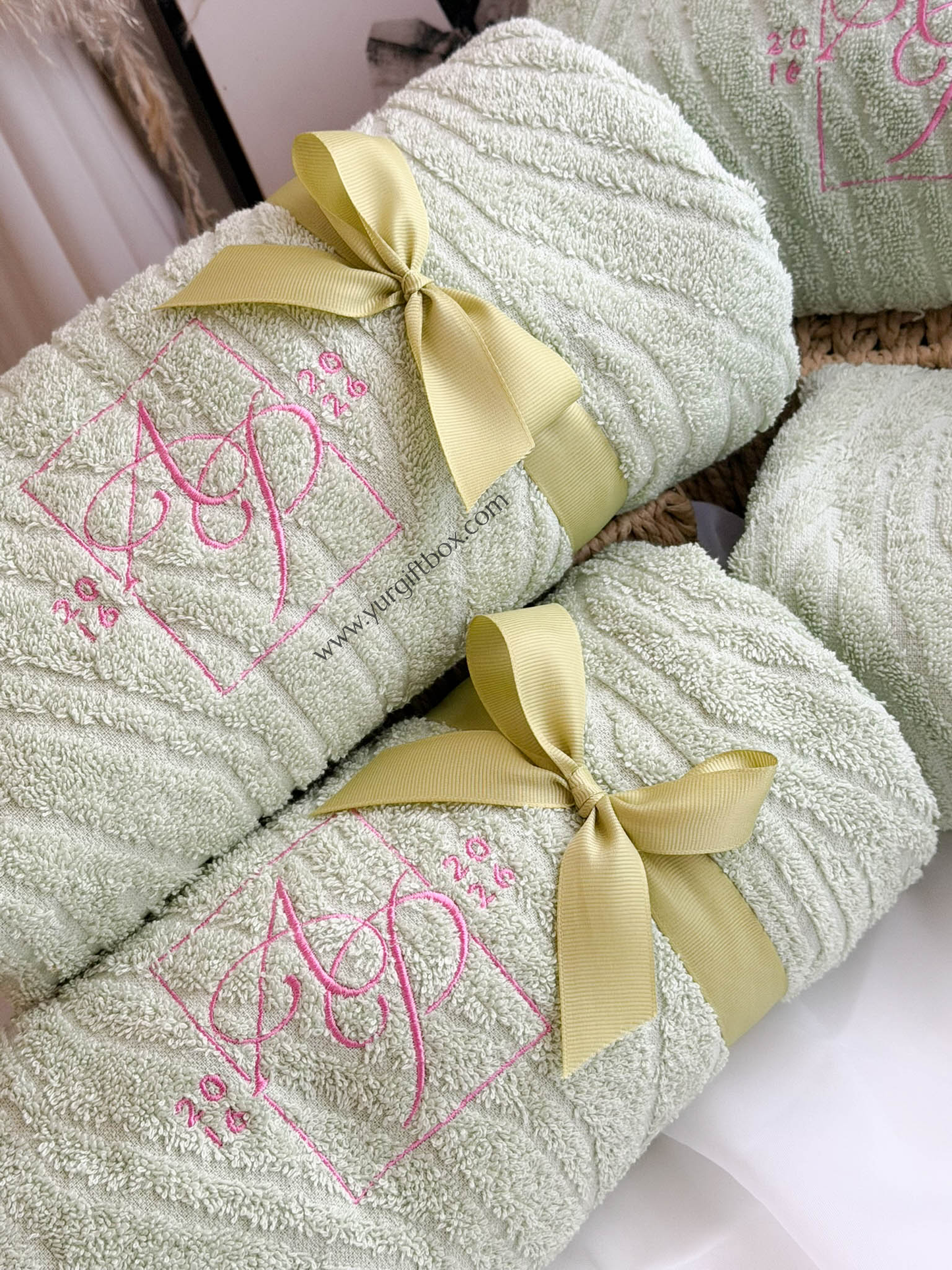 Bath Towel with Embroidery